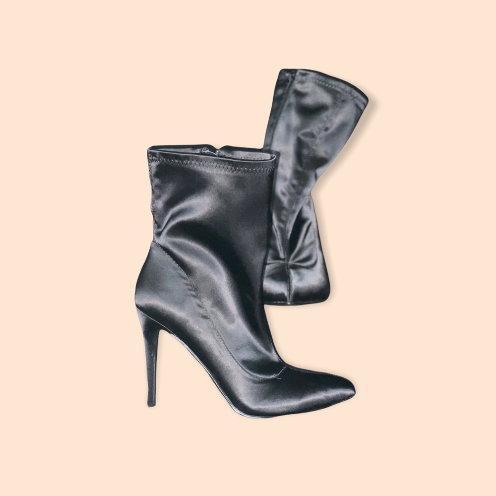 8.5, Shoe Dazzle, Black